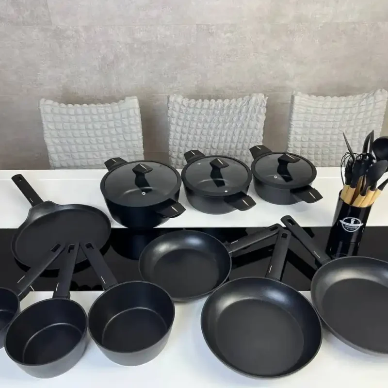 طقم 25 قطعة غير قابلة للالتصاق